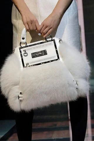 Look 3